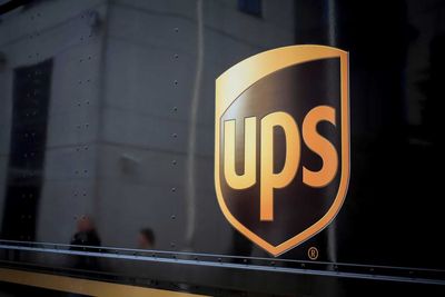 Is United Parcel Service Stock Outperforming the Dow?